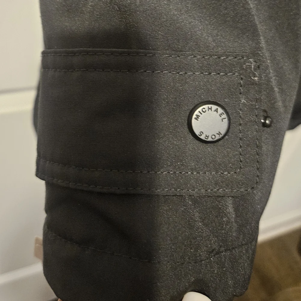 Men's midi heavyweight sz Medium hooded faux fur coat - Picture 6 of 6